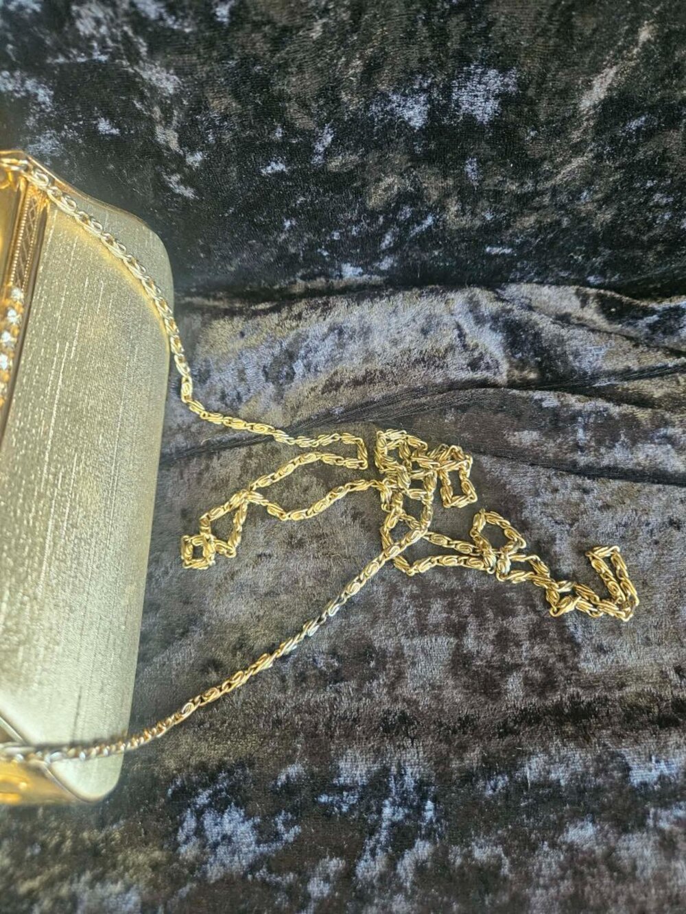 Vintage Gold Textured Metal Frame Evening Purse - Picture 6 of 6